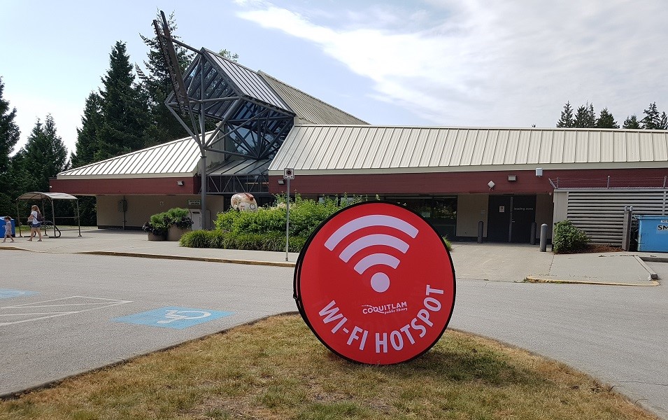 wi-fi-signage-displayed-outdoors